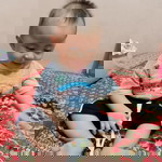 Intan Permata Sari profile icon