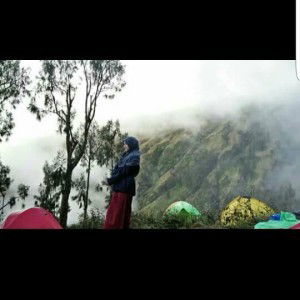 Hasna Wati profile icon