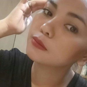 Red Lhyn profile icon