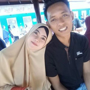 Desi Susanti profile icon