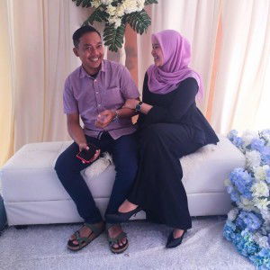 Puan Eina profile icon