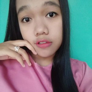 Nina Herlina profile icon