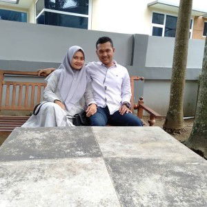 Dely Arlina profile icon