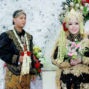 Dewi Dedhew profile icon