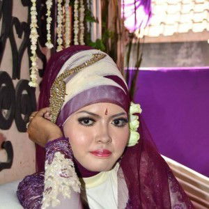 Eti Herawati profile icon