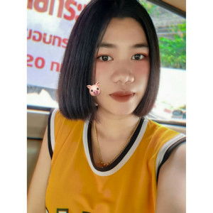 Aom Malinee profile icon