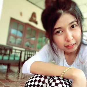 สาวน้อย แก้มป่อง profile icon