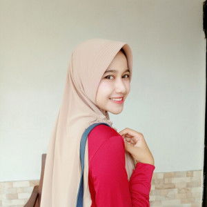 Putri Hartini profile icon