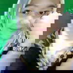 Dini Lee profile icon