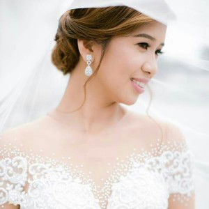 Angelica Galve Sta Cruz profile icon