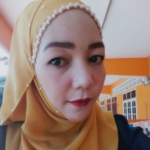 Nik Nadia profile icon