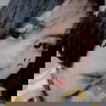 yuparat Tepapong profile icon