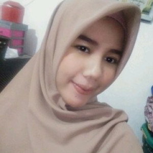 indah leztary profile icon