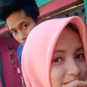 mamah azmi profile icon