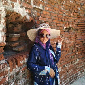 Astari Tari profile icon