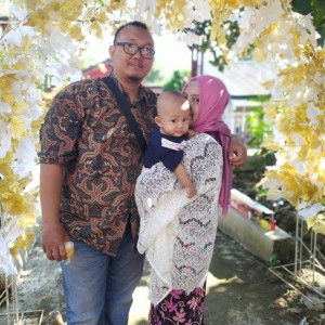 Fitri Santika profile icon