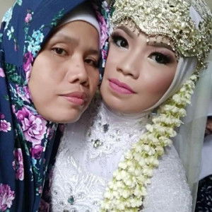 Ita purwaningsih profile icon