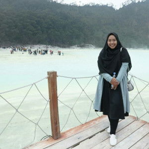 Ratih Ayu Pratiwie profile icon