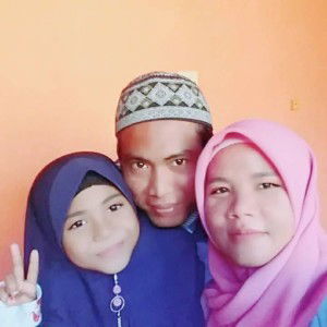 Ri Mom's Nabila Nabila profile icon