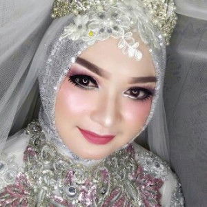 Reksi Sri Ardiyati profile icon