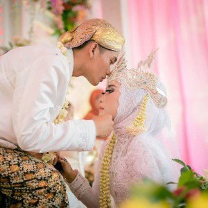 Esti Pamuji profile icon