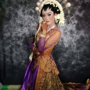 Sri Wahyuningsih profile icon