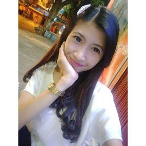 Dewi Naslinda profile icon