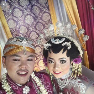 dian ratna sari profile icon