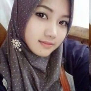 Momsnya Achwan profile icon