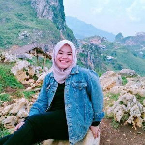 Ade Saputri profile icon