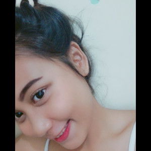 Ashilah Nadhine profile icon