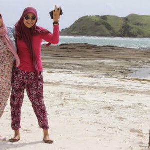 Ayu Choirunisa profile icon