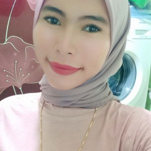 fitria anisyah putri profile icon