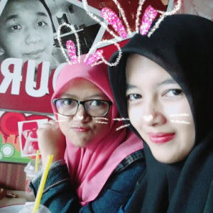 claudia nurlaiva profile icon