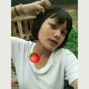 ยืน'ตลึ่ง' อยู่'ริมตลิ่ง'ง profile icon