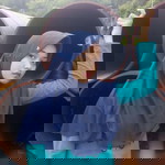 Vika Andriani profile icon