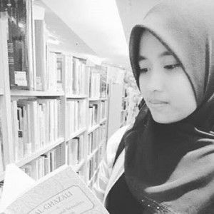 nur elyna profile icon