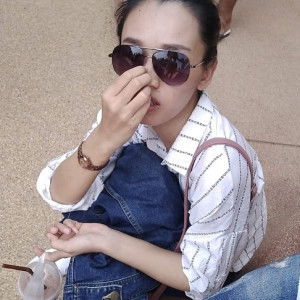 แม่นุกนิก profile icon