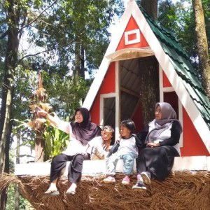 Aisyah Akbar profile icon