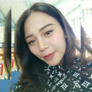 Novhia Debora profile icon