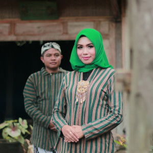 titis hartikasari profile icon