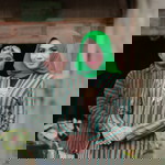 titis hartikasari profile icon