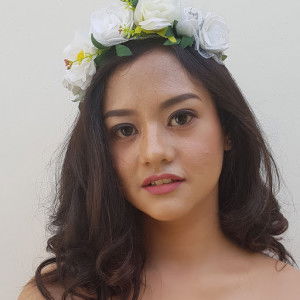 Maria Rhona profile icon