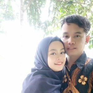 Tina Nurhidayati profile icon