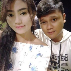 Riska Dania Febrianti profile icon