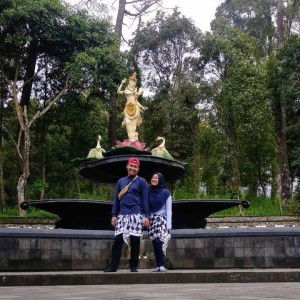 Dwi Rumi profile icon