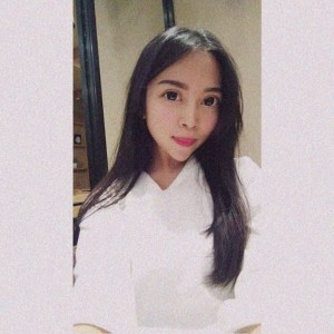 Monellona Putri profile icon