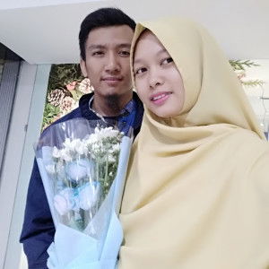 Destiani Widi Astuti profile icon