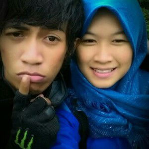 Yulia Sari profile icon