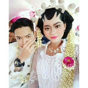 Eli Safitri profile icon